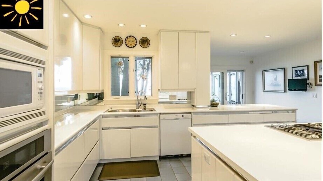 Photo of Kitchen in Port Colborne