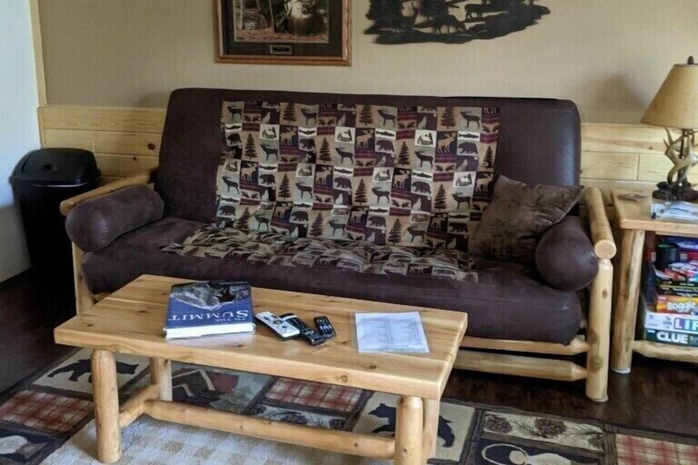 Photo of Livingroom in Hill City