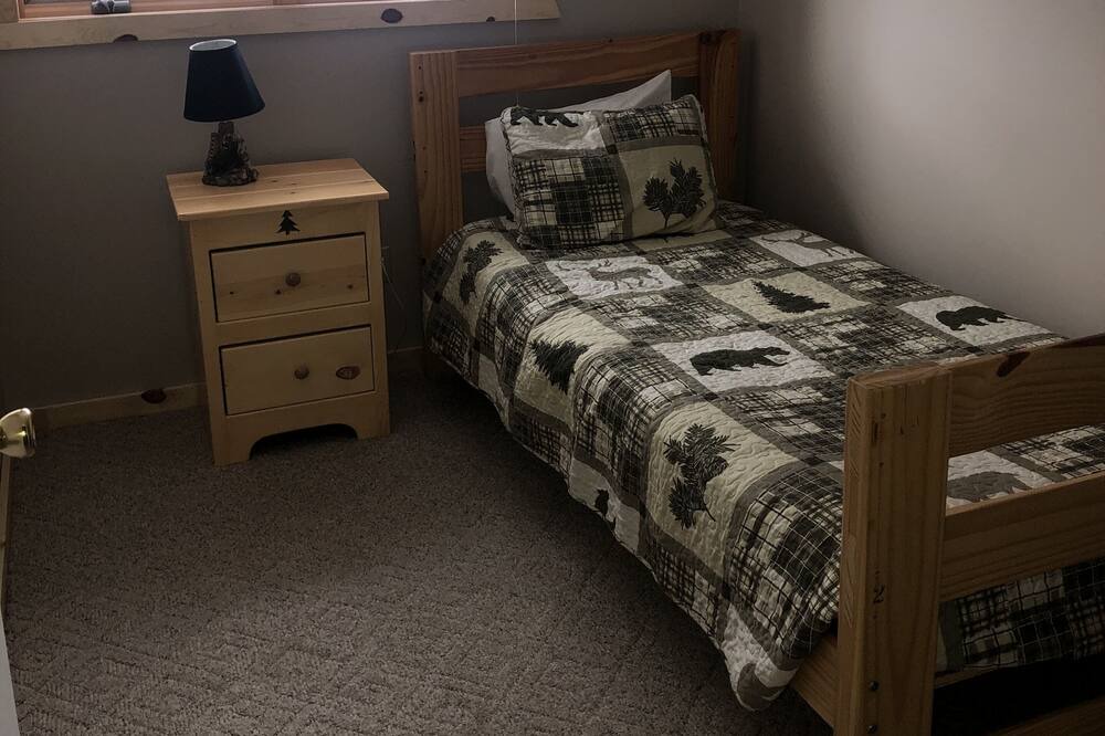 Photo of Bedroom in Hill City