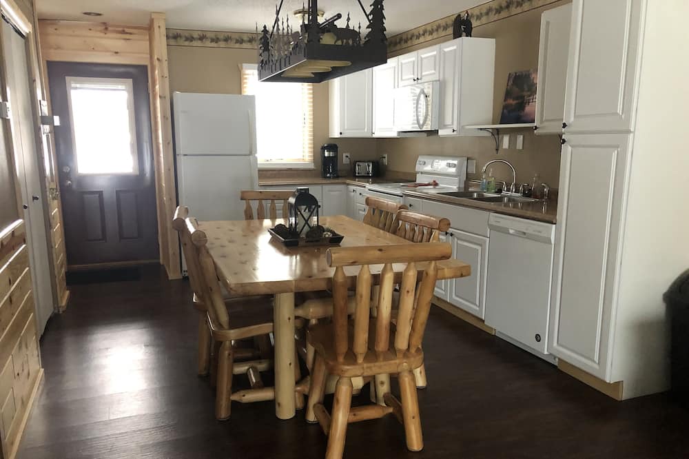 Photo of Kitchen in Hill City