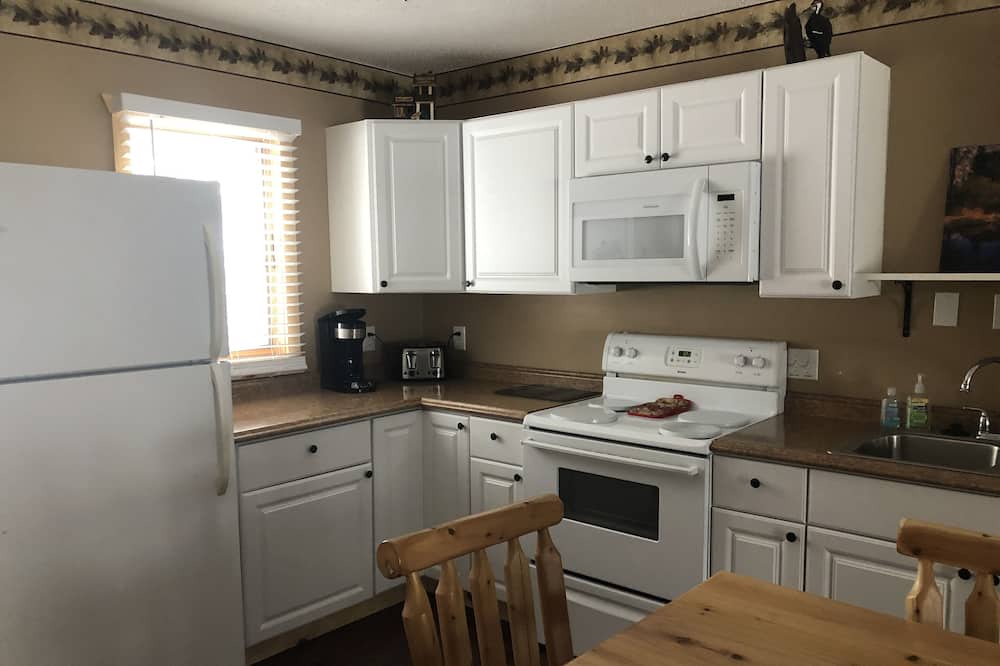 Photo of Kitchen in Hill City