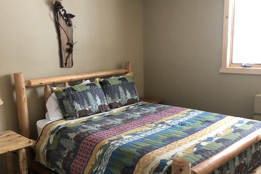 Photo of Bedroom in Hill City