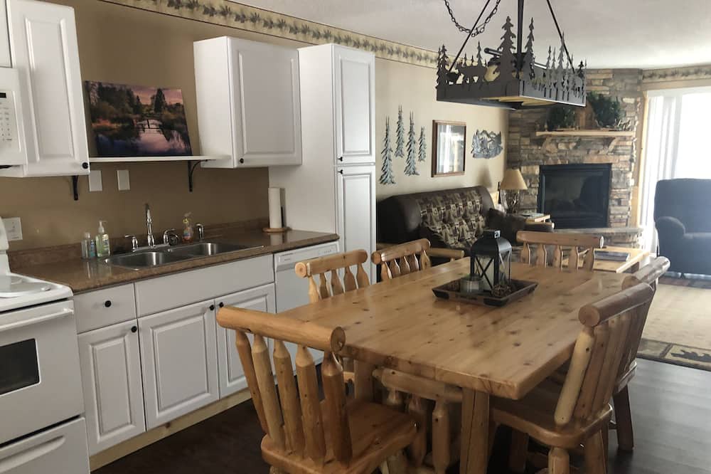 Photo of Kitchen in Hill City