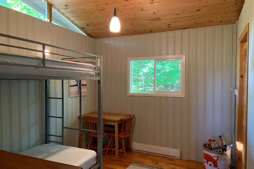 Photo of Bedroom in Chandos Lake