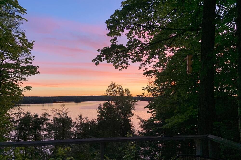 Photo of Patio Balcony in Chandos Lake