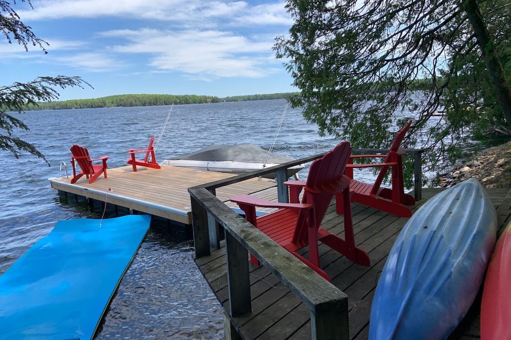 Photo of Patio Balcony in Chandos Lake
