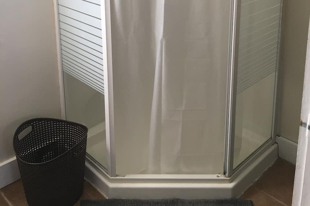 Photo of Bathroom in Centre Hastings