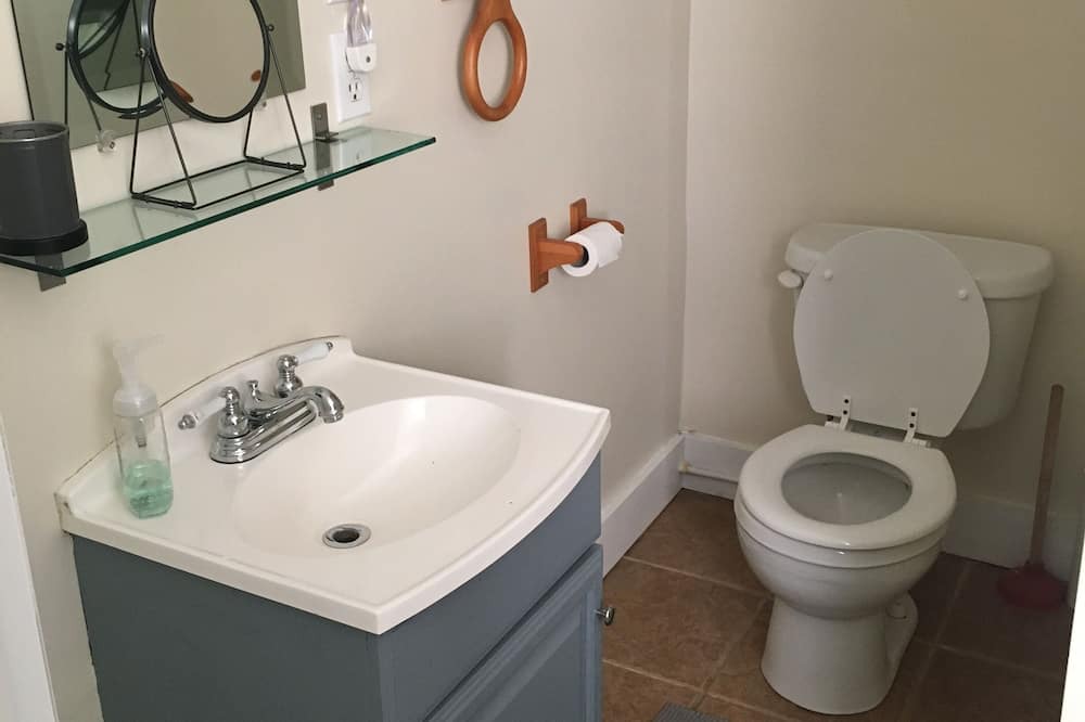 Photo of Bathroom in Centre Hastings