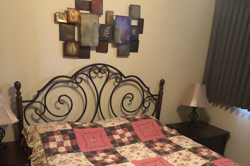 Photo of Bedroom in Hill City