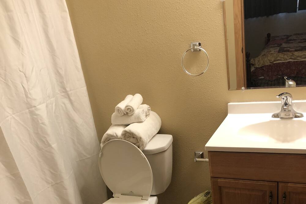 Photo of Bathroom in Hill City