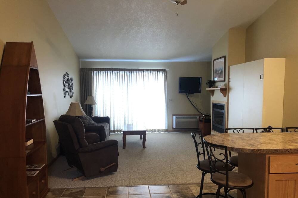 Photo of Livingroom in Hill City