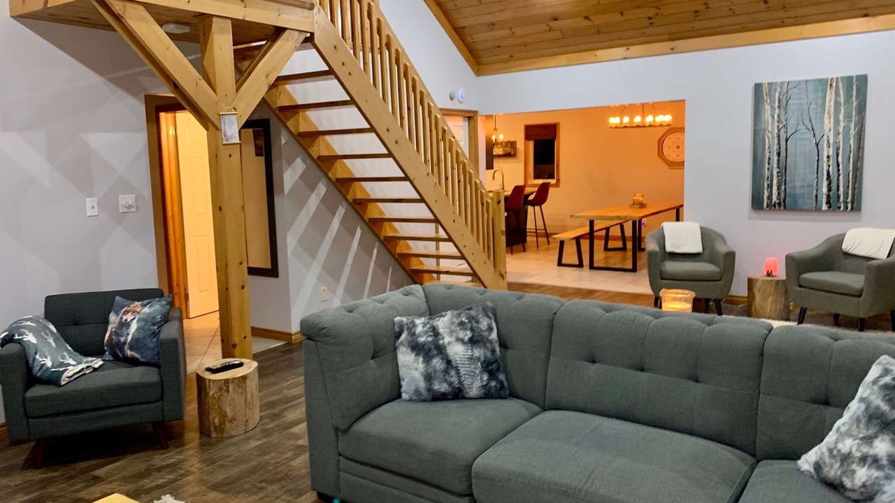 Photo of Livingroom in Highland Grove