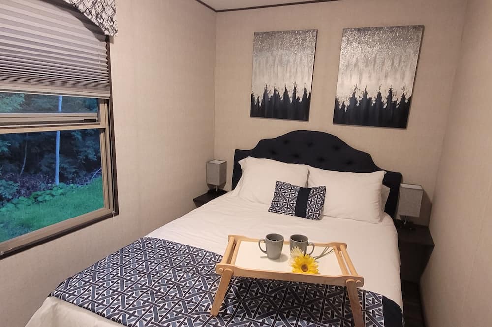 Photo of Bedroom in Washago