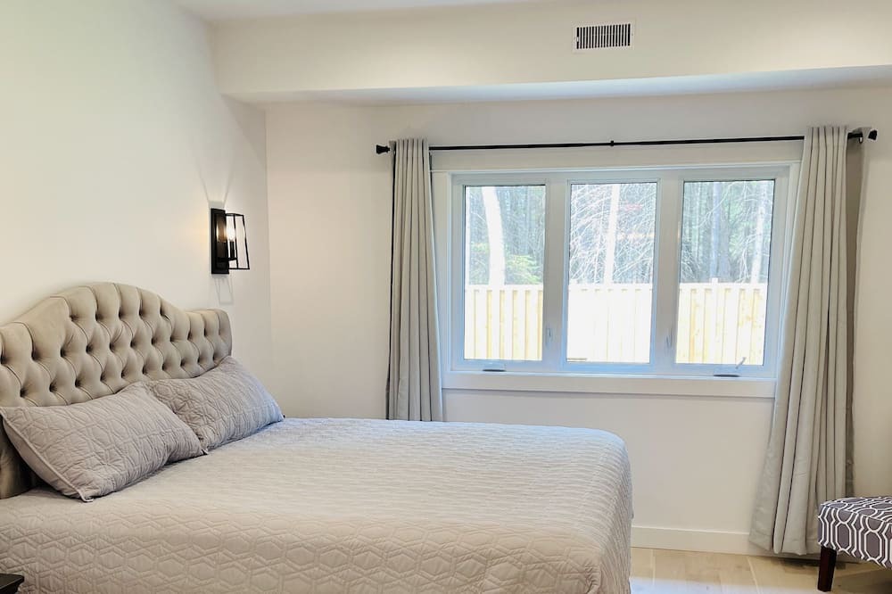 Photo of Bedroom in North Bay