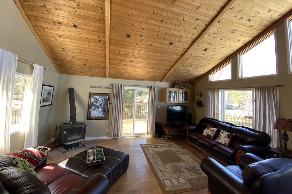 Photo of Livingroom in Highlands East