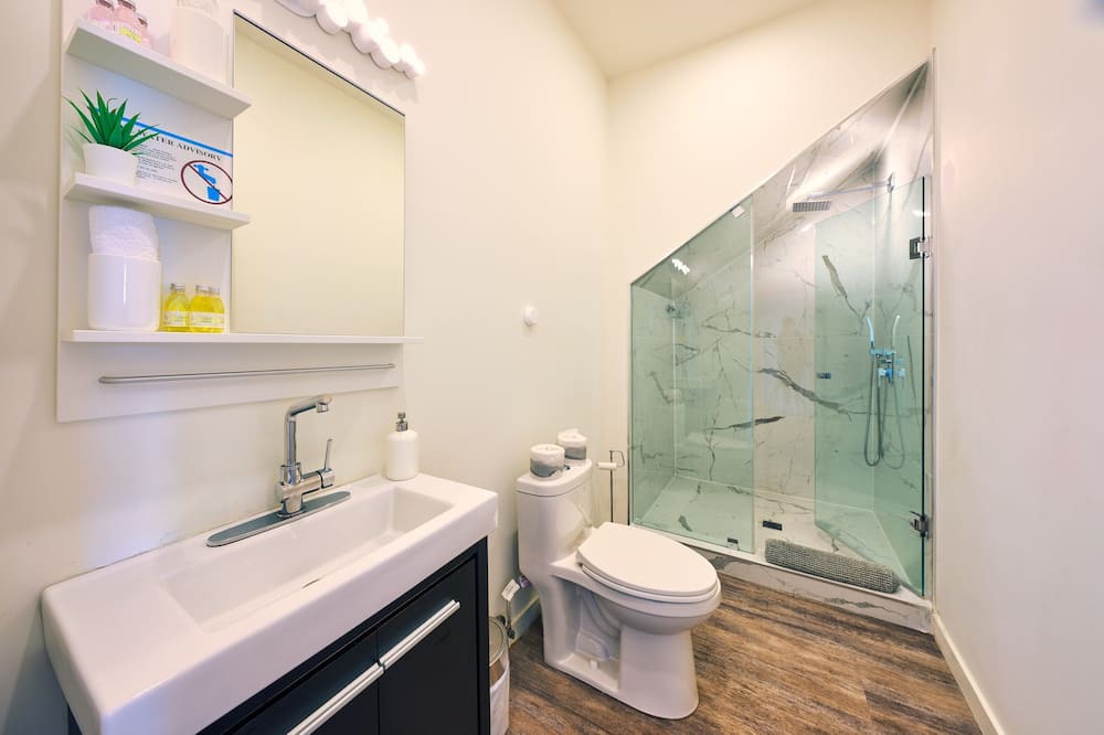 Photo of Bathroom in Wainfleet