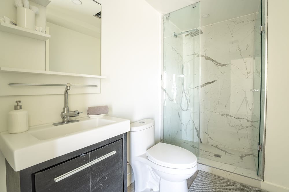 Photo of Bathroom in Wainfleet