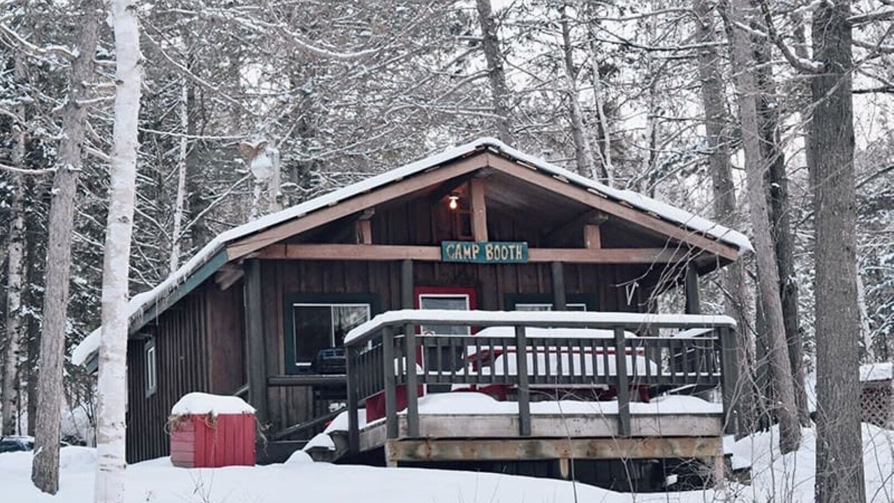 Photo of Outdoor in Papineau-Cameron