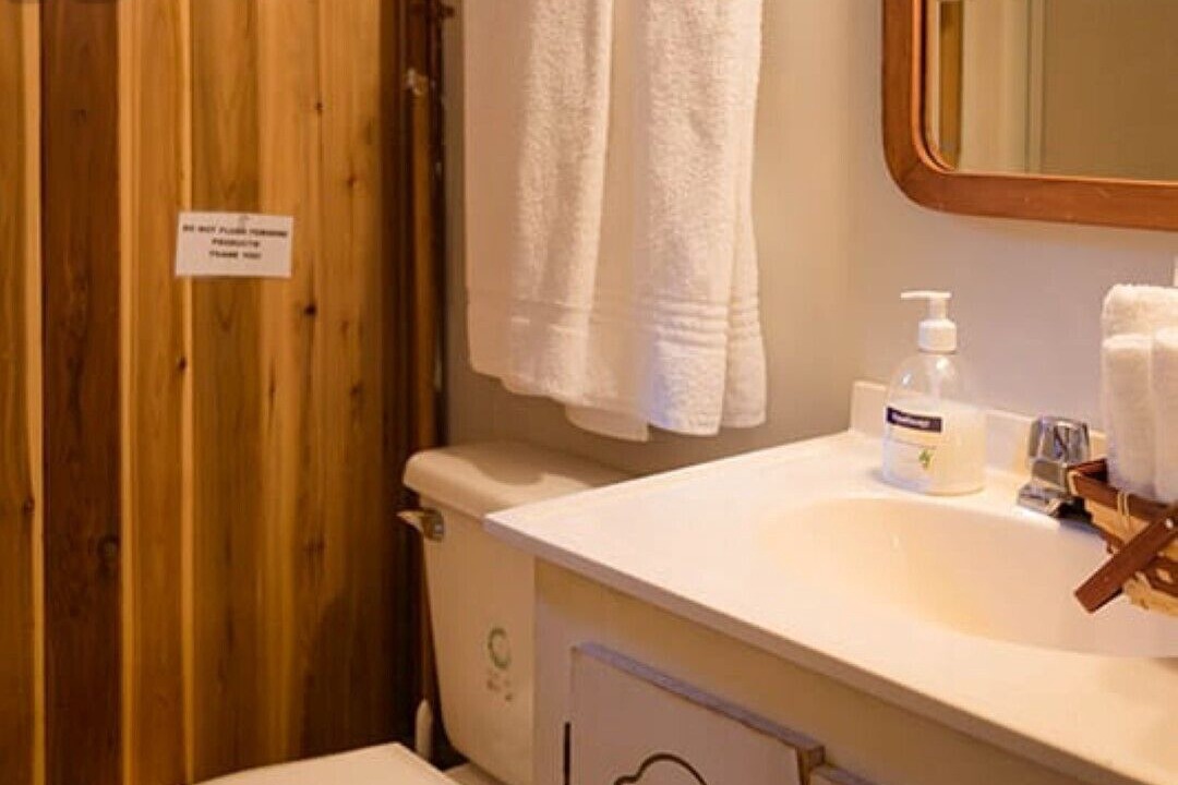 Photo of Bathroom in Papineau-Cameron