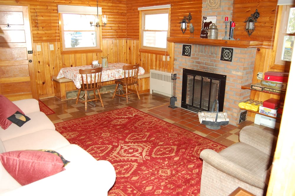 Photo of Livingroom in Chisago City