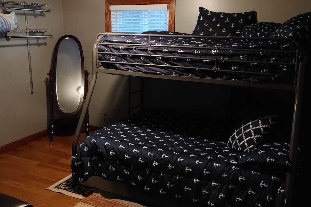Photo of Bedroom in North Frontenac