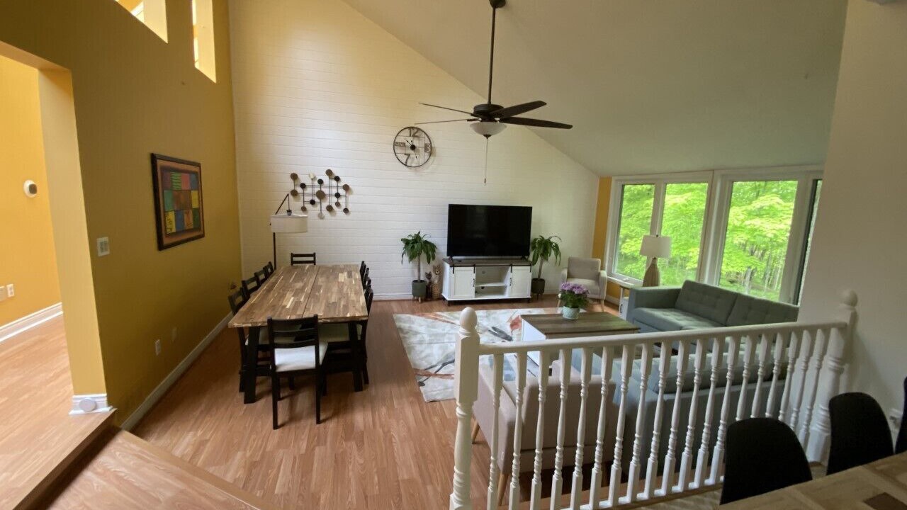 Photo of Livingroom in Trent Lakes