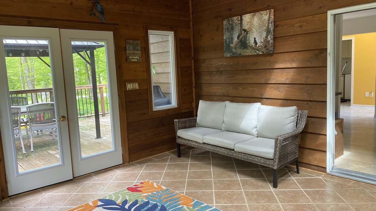 Photo of Livingroom in Trent Lakes