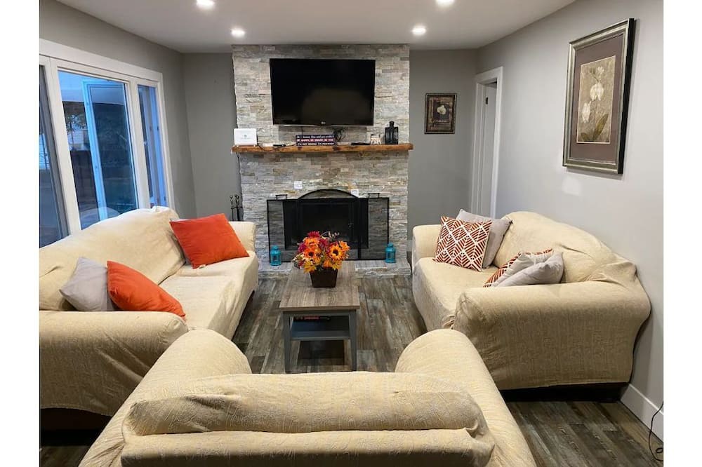 Photo of Livingroom in Kirkfield