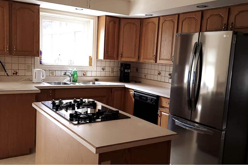 Photo of Kitchen in Meaford