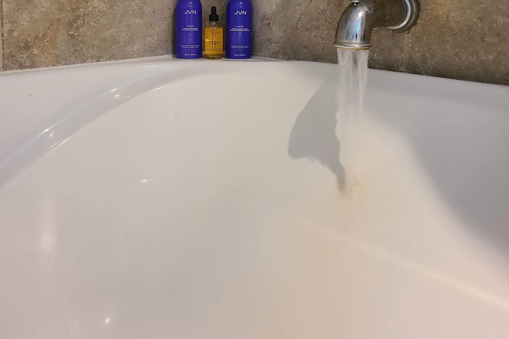 Photo of Bathroom in County of Brant