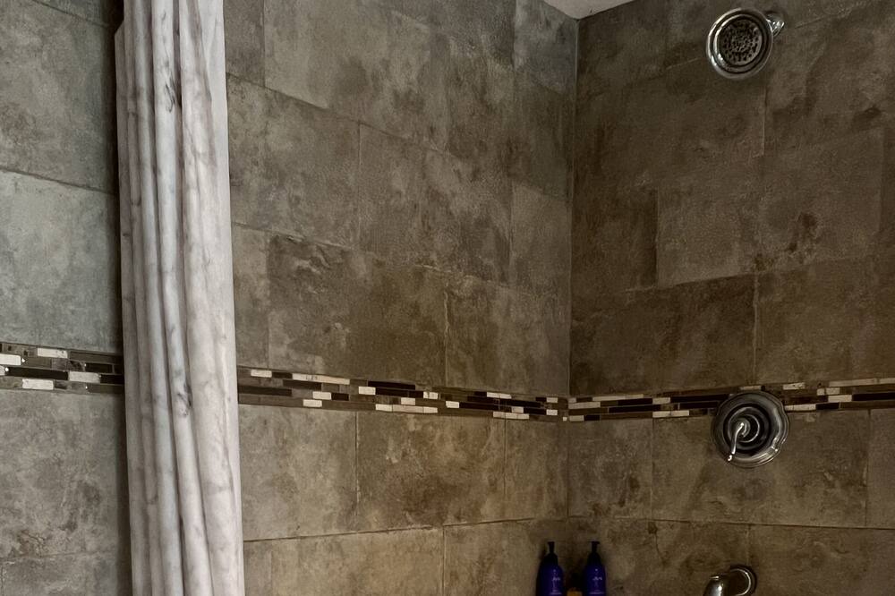 Photo of Bathroom in County of Brant