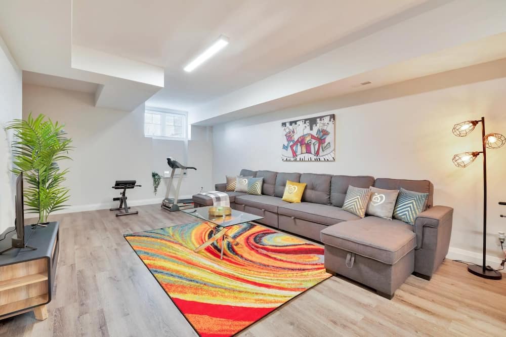 Photo of Livingroom in Walkerville