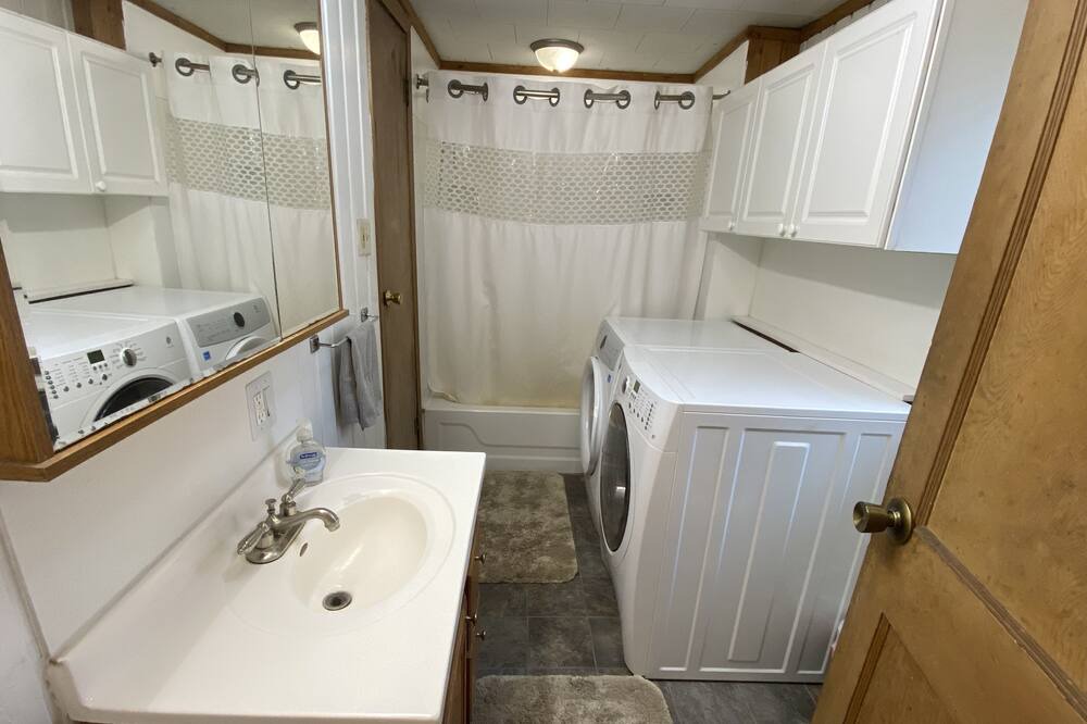Photo of Bathroom in Hines