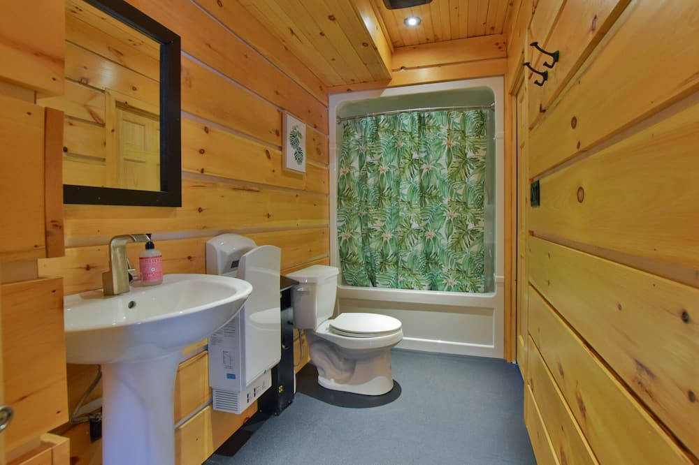 Photo of Bathroom in Baddow