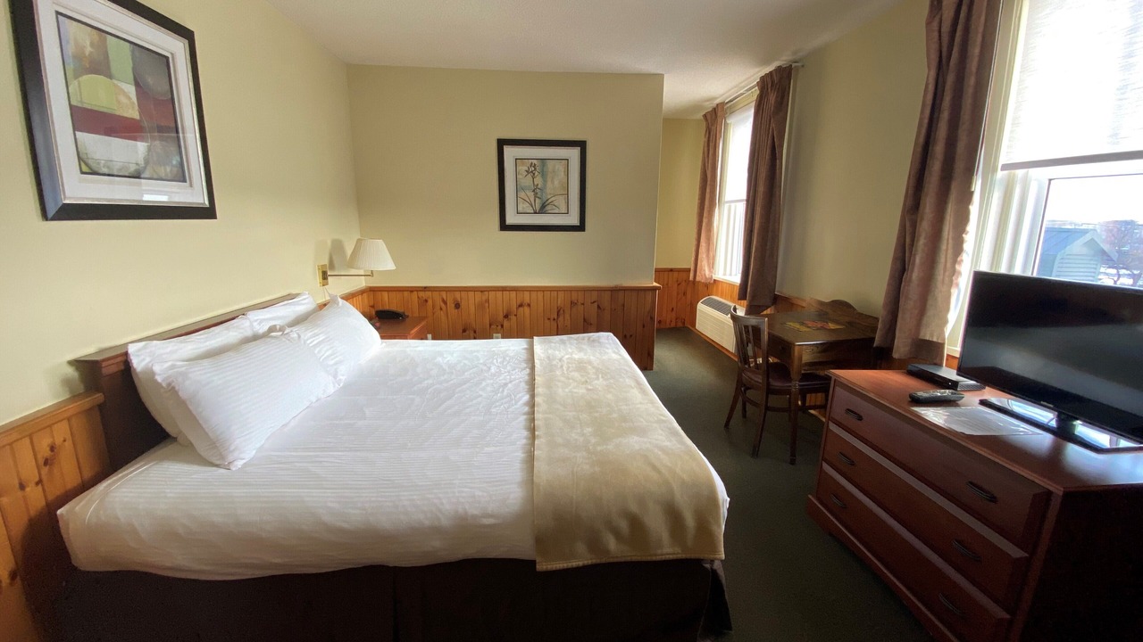 Photo of Bedroom in Goderich