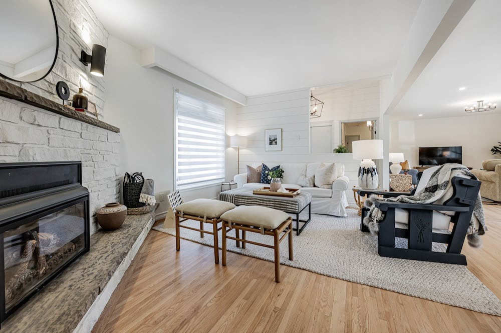 Photo of Livingroom in Lagoon City
