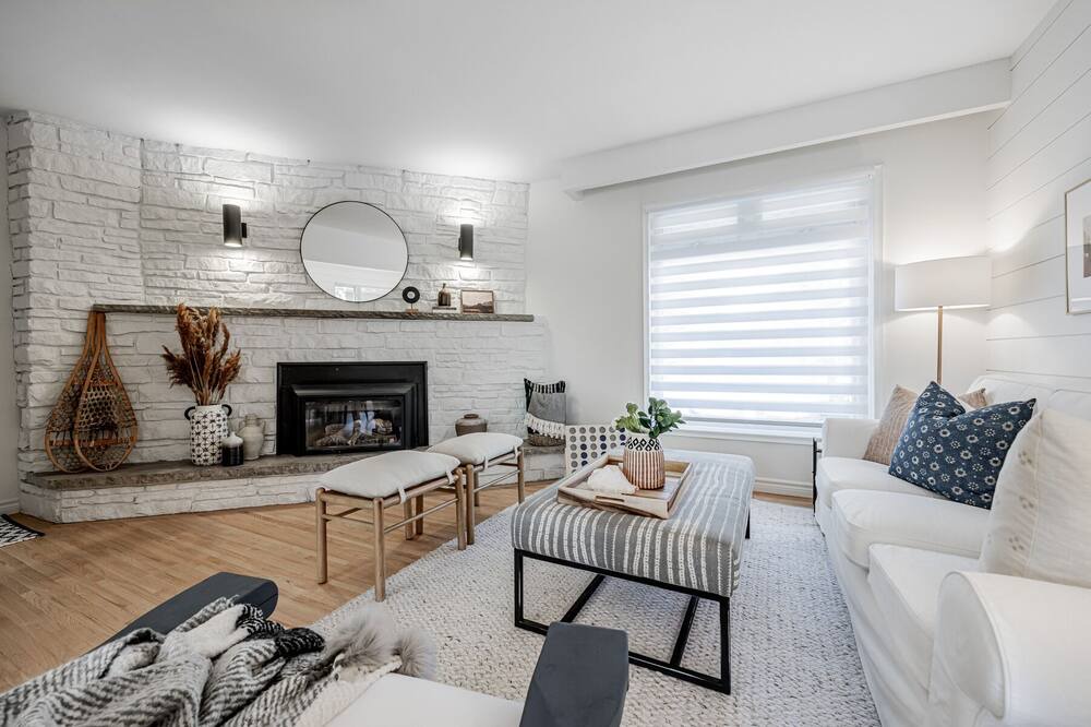 Photo of Livingroom in Lagoon City