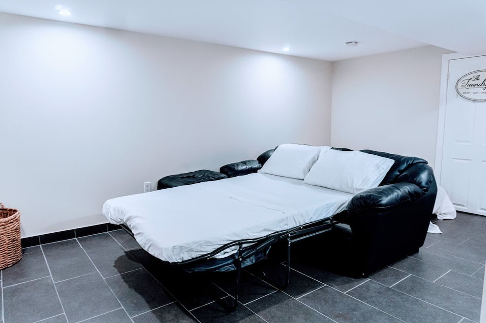 Photo of Bedroom in Rosedale