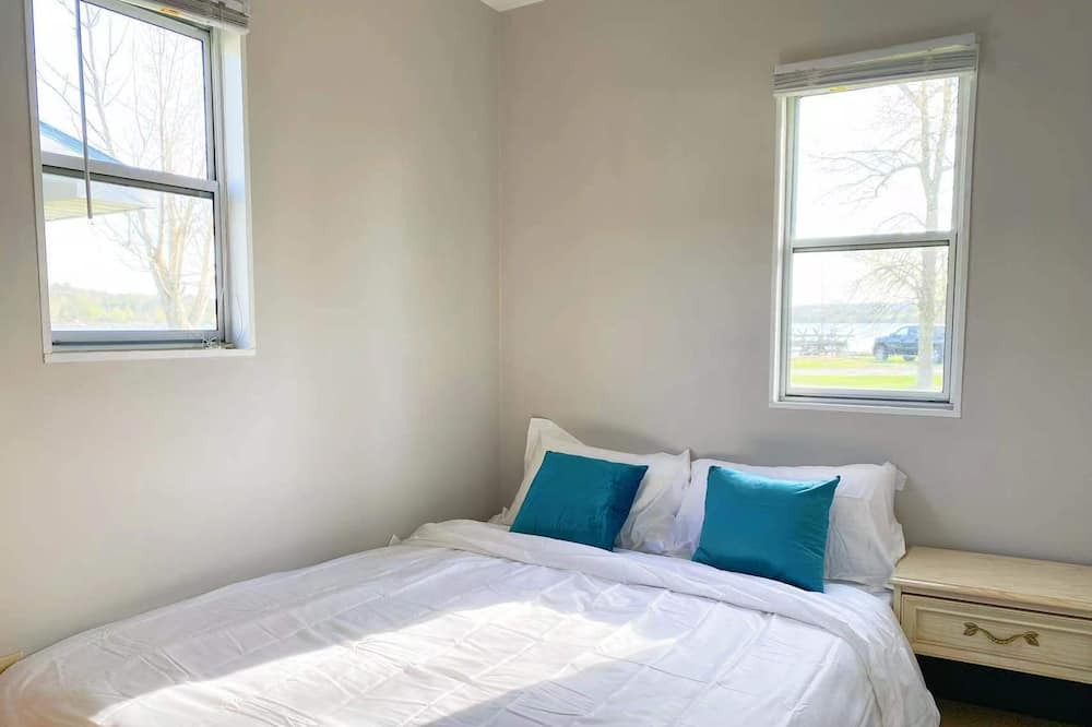 Photo of Bedroom in Roseneath