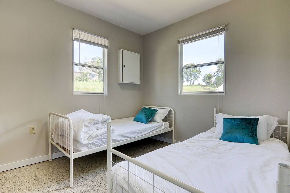 Photo of Bedroom in Roseneath