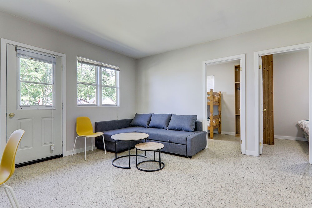 Photo of Livingroom in Roseneath