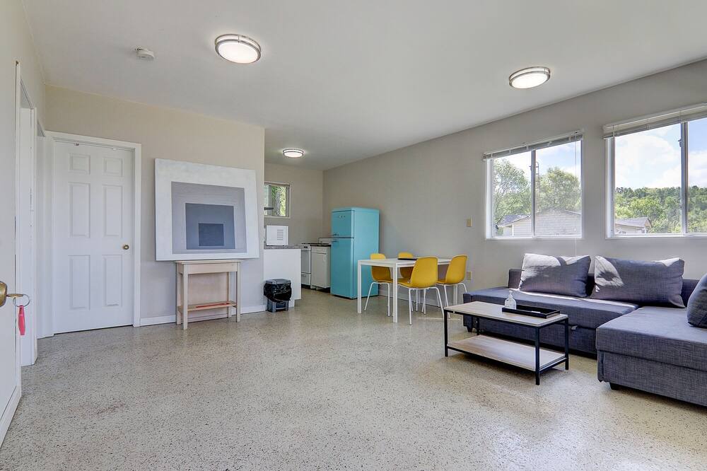 Photo of Livingroom in Roseneath