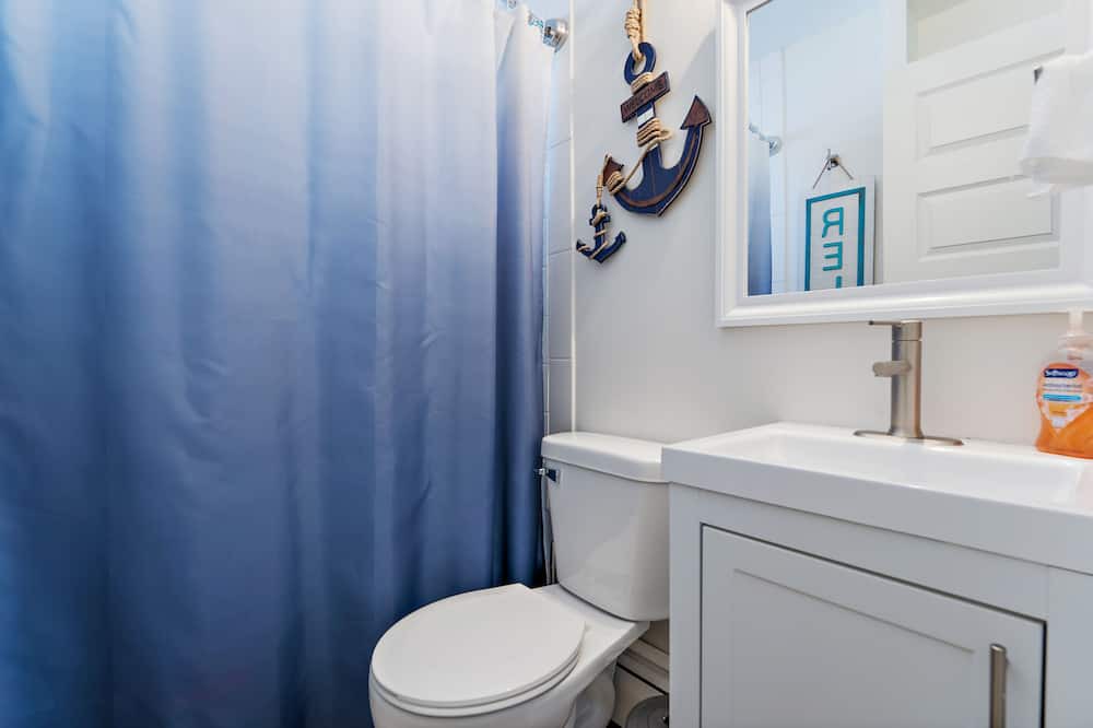 Photo of Bathroom in Northeast Minneapolis Arts District