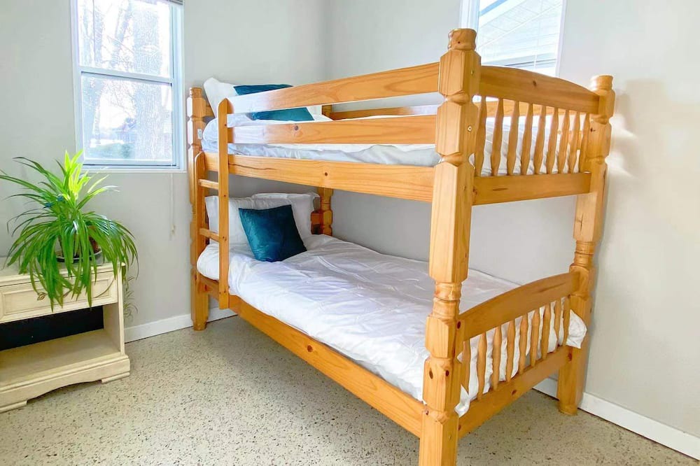 Photo of Bedroom in Roseneath