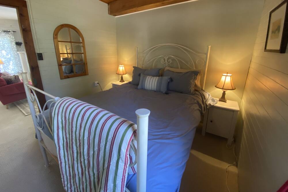 Photo of Bedroom in Fenelon Falls