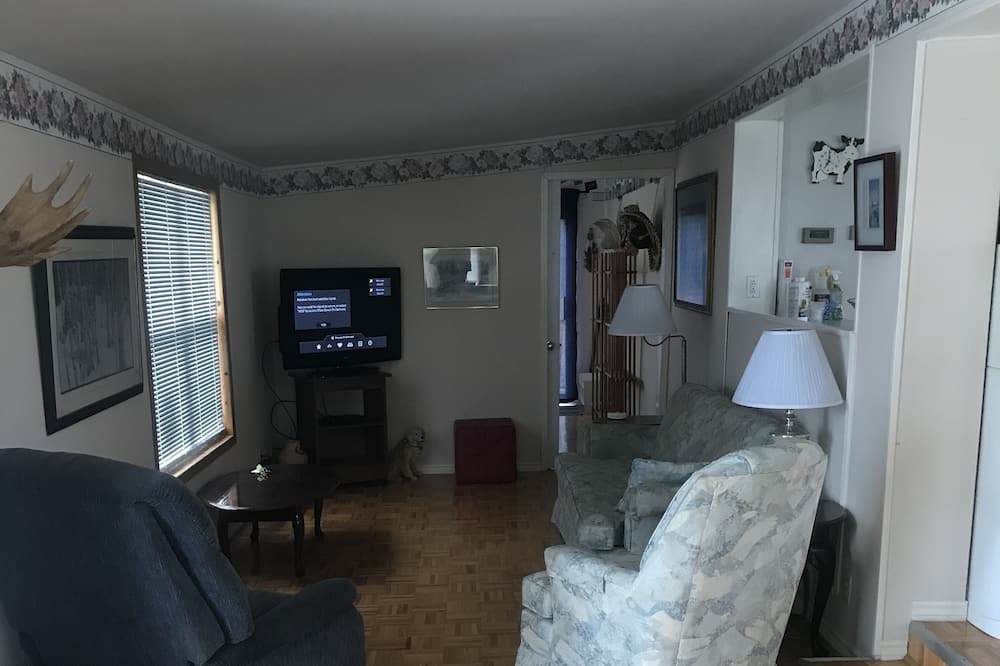 Photo of Livingroom in Pefferlaw