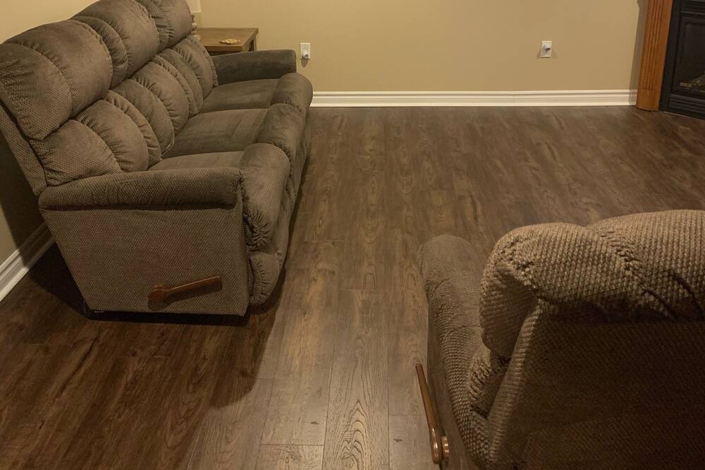 Photo of Livingroom in East Ferris