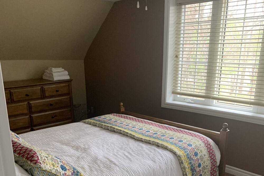 Photo of Bedroom in East Ferris