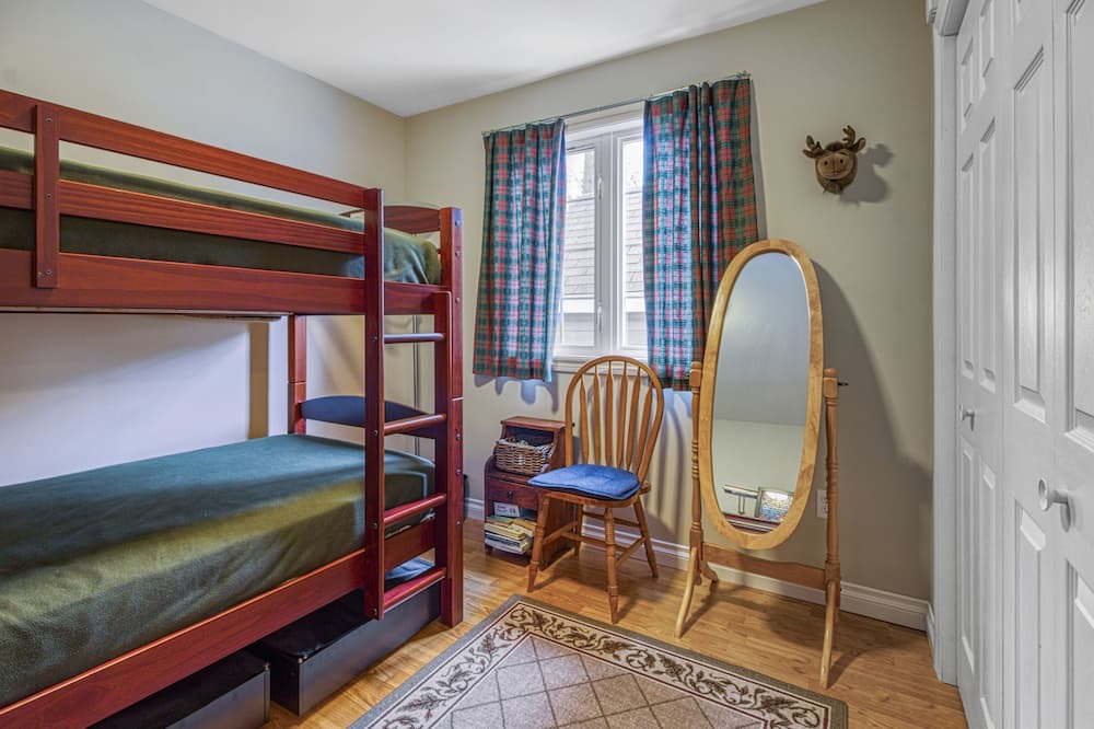 Photo of Bedroom in Manitoulin District
