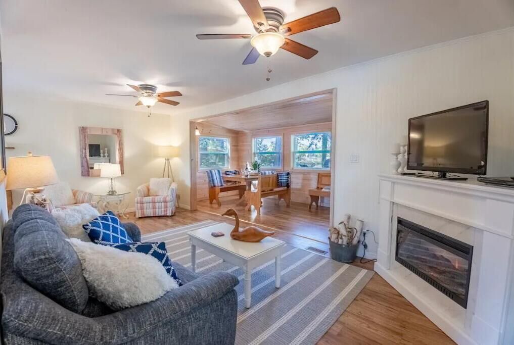 Photo of Livingroom in Sharbot Lake